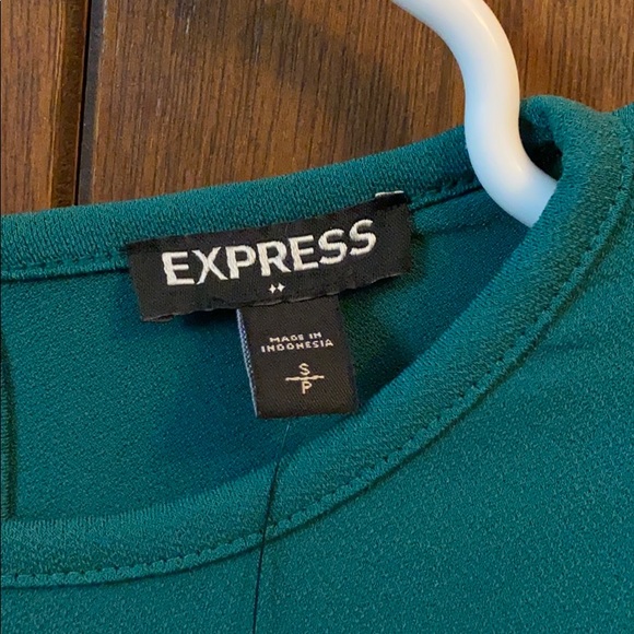 Express Top - Picture 3 of 5